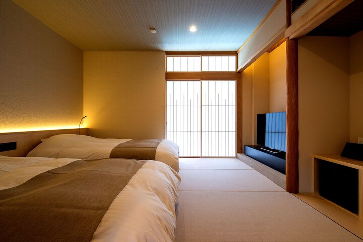 Room 10 of 49