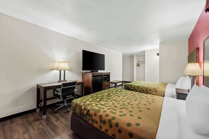 Room 11 of 29
