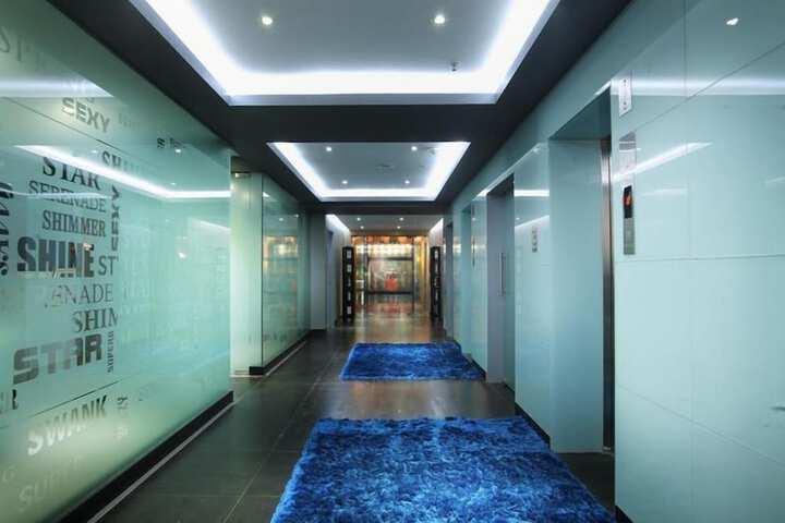Ballroom/Hall 28 of 28