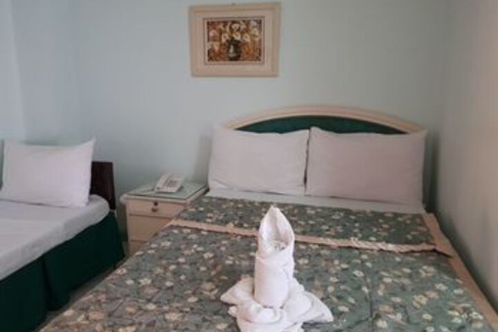 Room 12 of 44