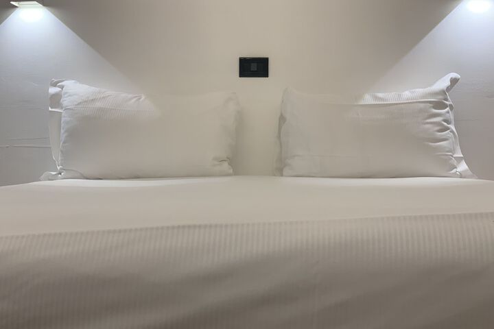 Room 34 of 67