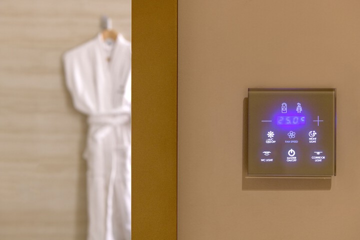 Room 10 of 78