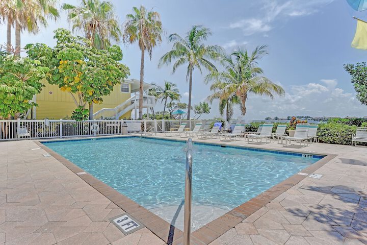 Pool 55 of 67