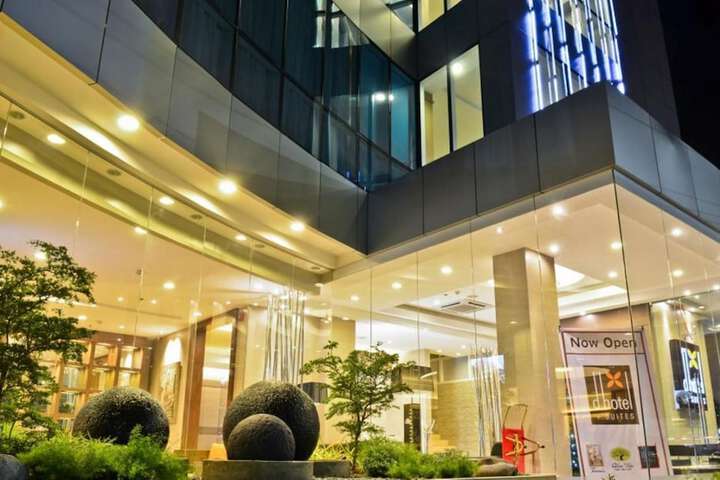 Hotel 35 of 36