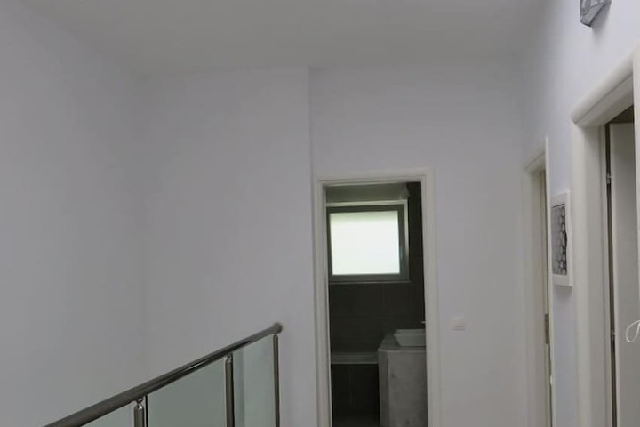 Room 12 of 35