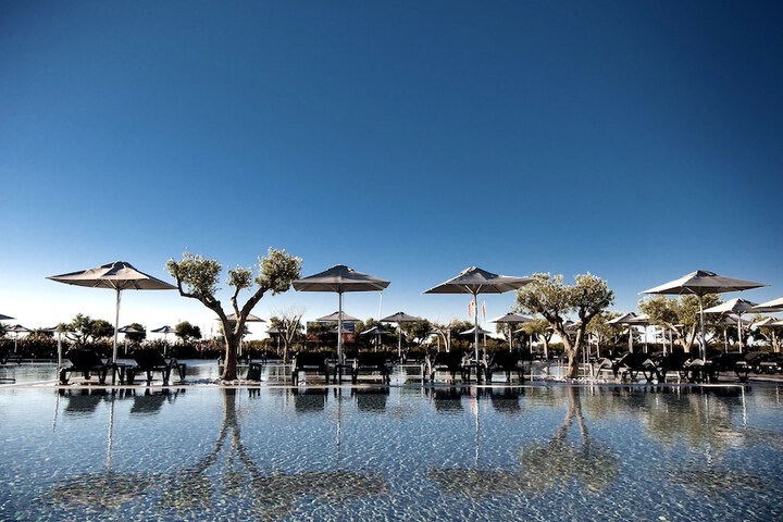 Pool Hotel