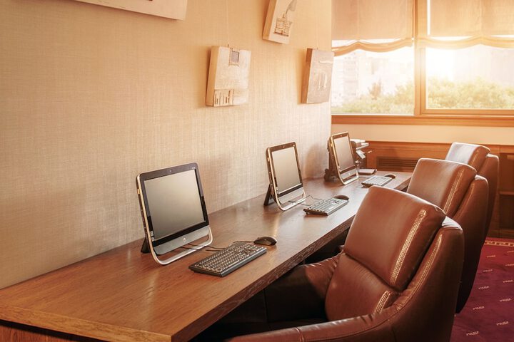 Business Center 38 of 49