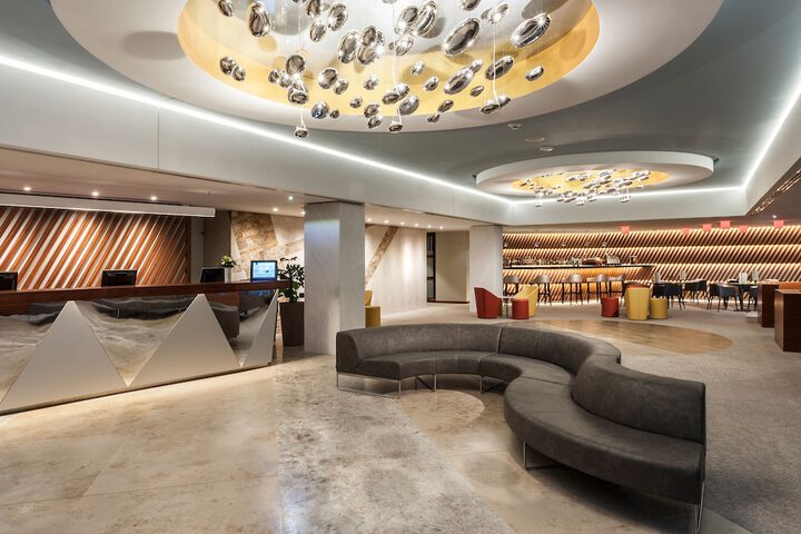 Guest Lobby