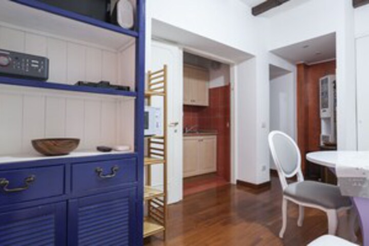 Room 7 of 17