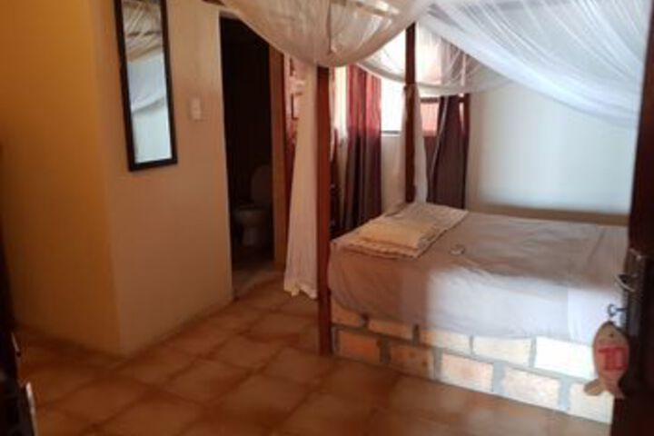 Room 11 of 29