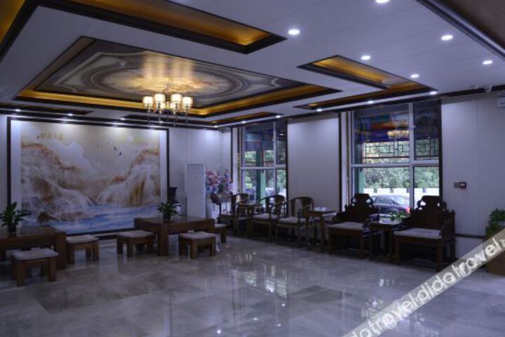 Hotel Interior 6 of 28