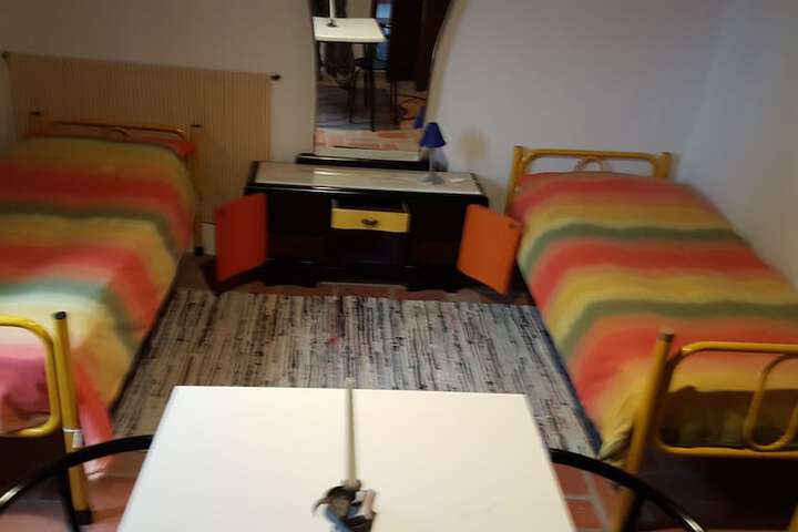 Room 3 of 34
