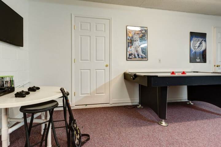 Room 35 of 37