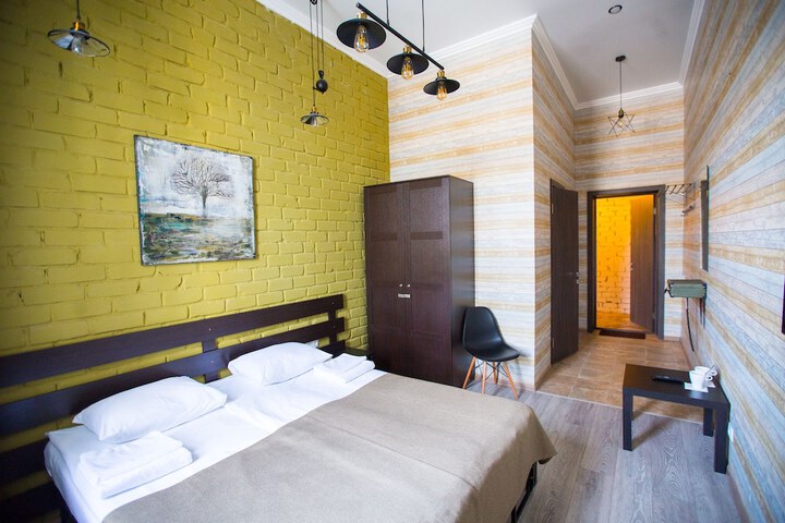Room 28 of 30