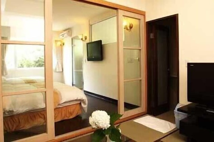 Room 45 of 79