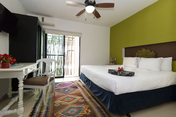 Room 6 of 39