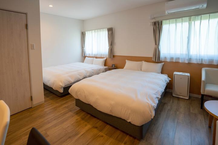 Room 8 of 20