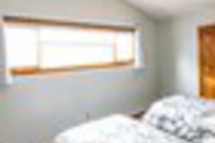 Room 35 of 114