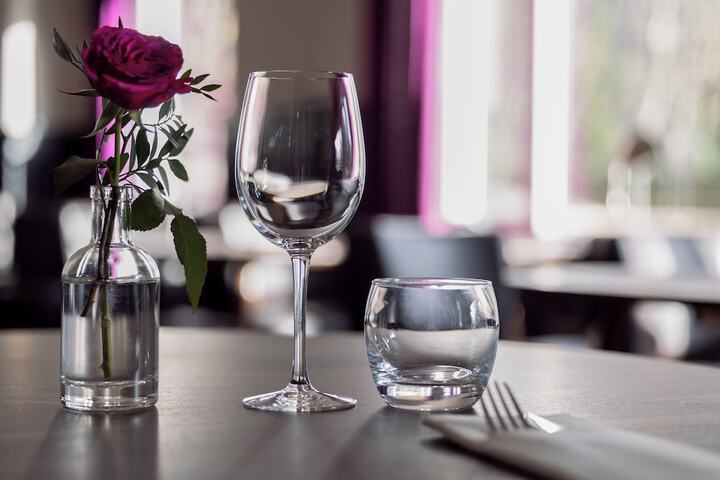 Dining 35 of 43