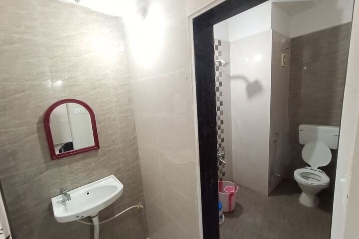Room 7 of 15