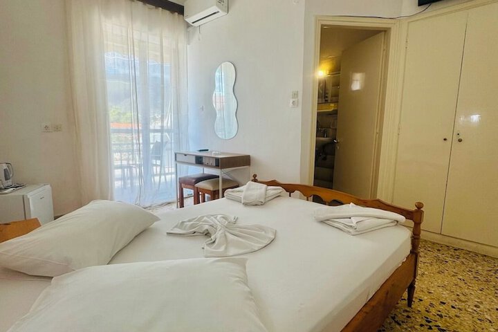 Room 36 of 72