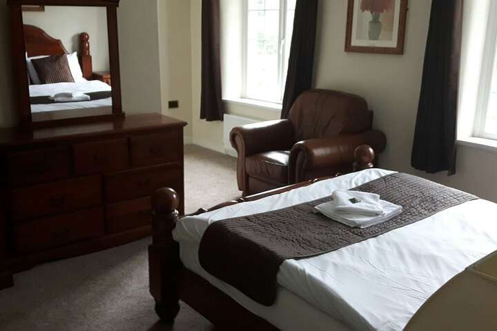 Room 12 of 63