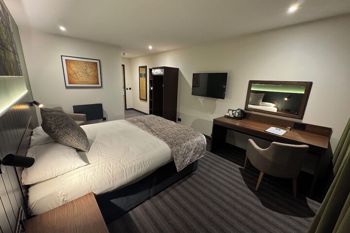 Room 13 of 44