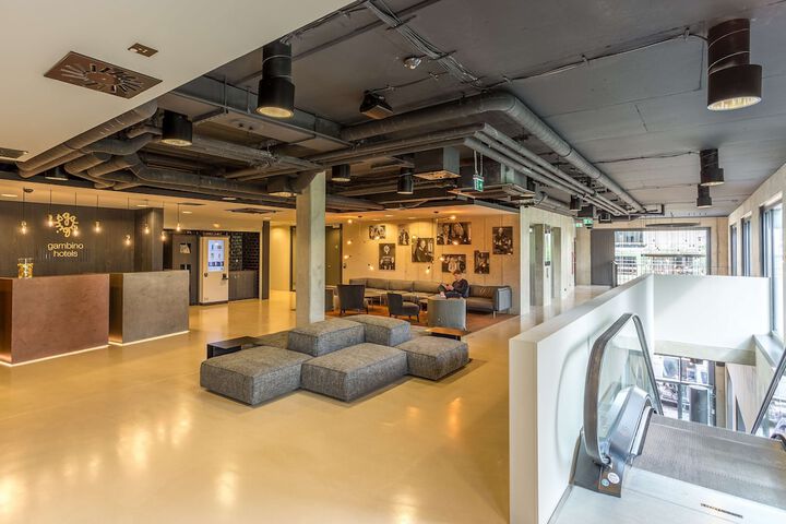 Guest Lobby