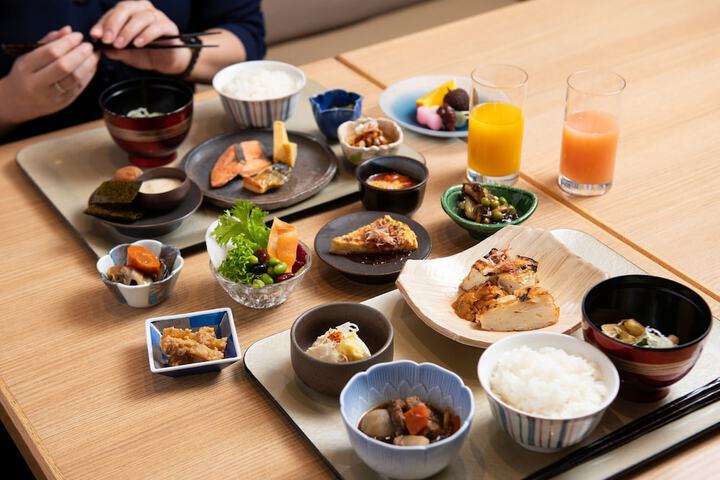 Dining 138 of 155