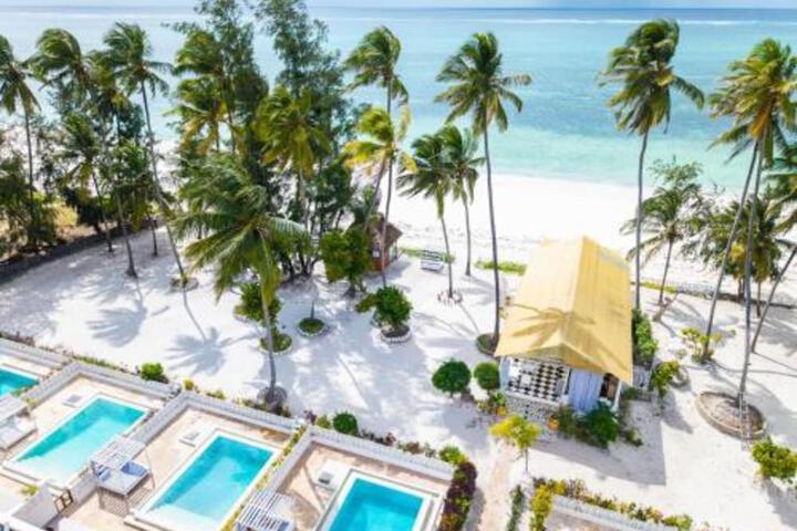 ZAN Orient Beach Hotel