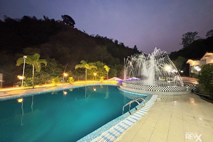 Pool 98 of 156