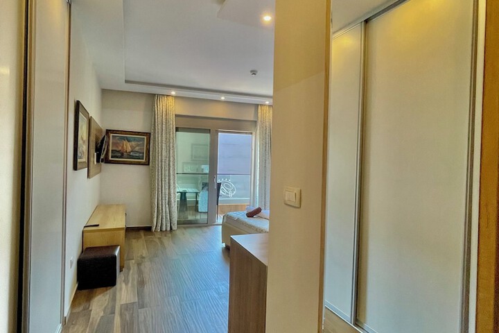 Room 80 of 119