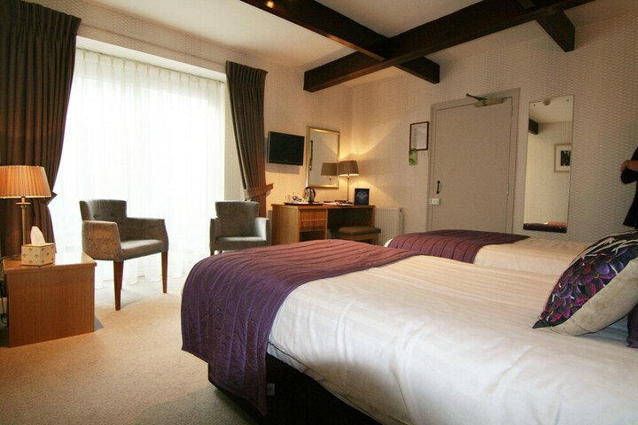 Room 34 of 72
