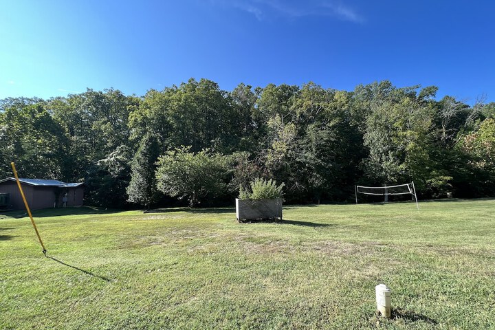 Property Grounds 25 of 31