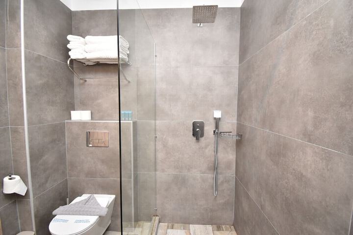 Room 44 of 70