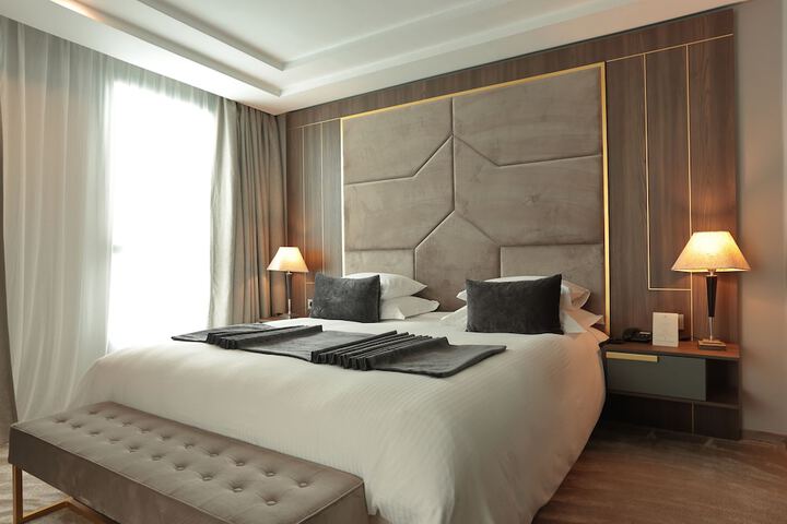 Room 12 of 63