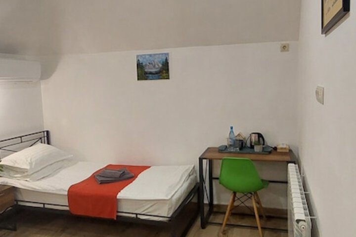Room 13 of 57