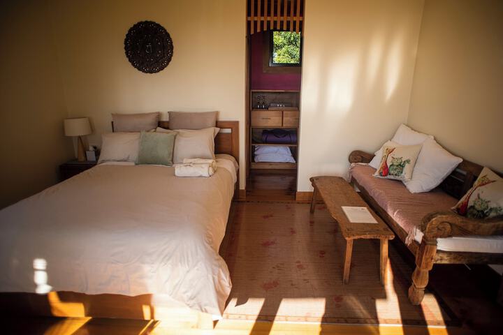Room 18 of 29