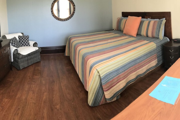 Room 13 of 146