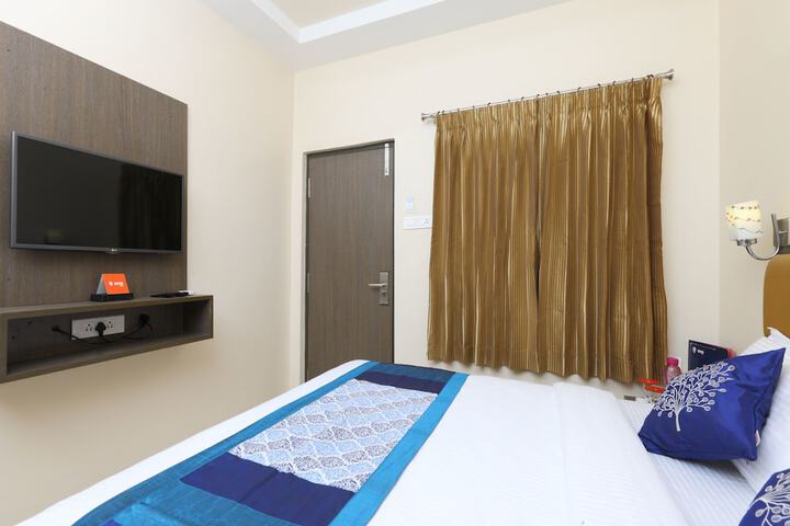 Room 7 of 20
