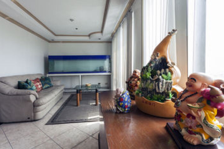 Room 15 of 25
