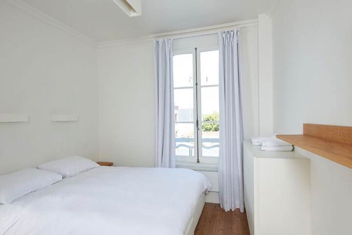 Room 12 of 44