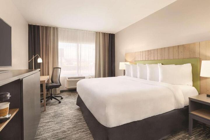 Double 2 Queen Beds Premium