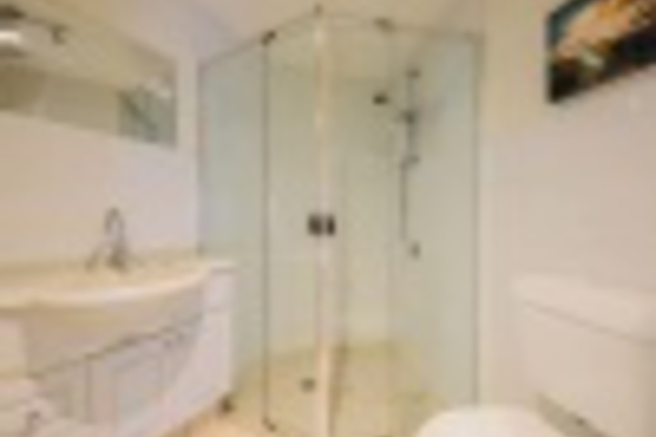 Room 40 of 156