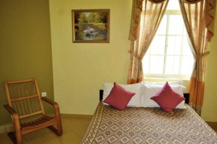 Room 16 of 20