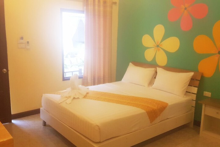 Room 6 of 40