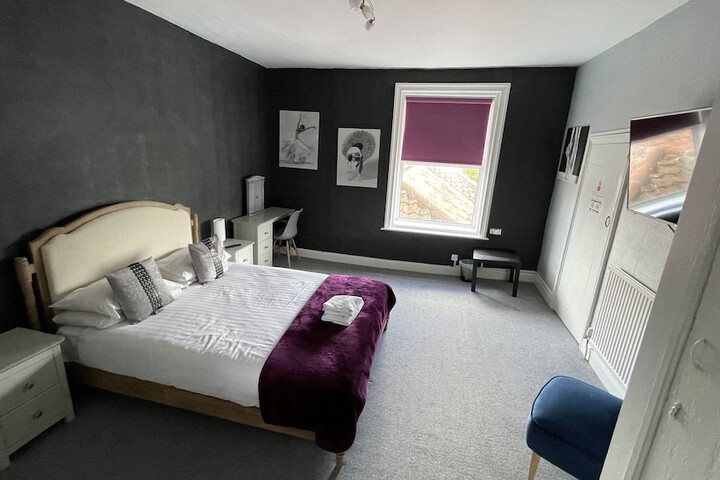 Room 14 of 63