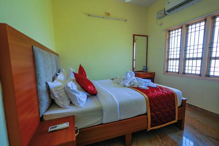Room 34 of 79
