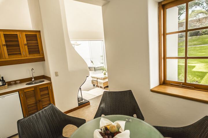 Private kitchenette