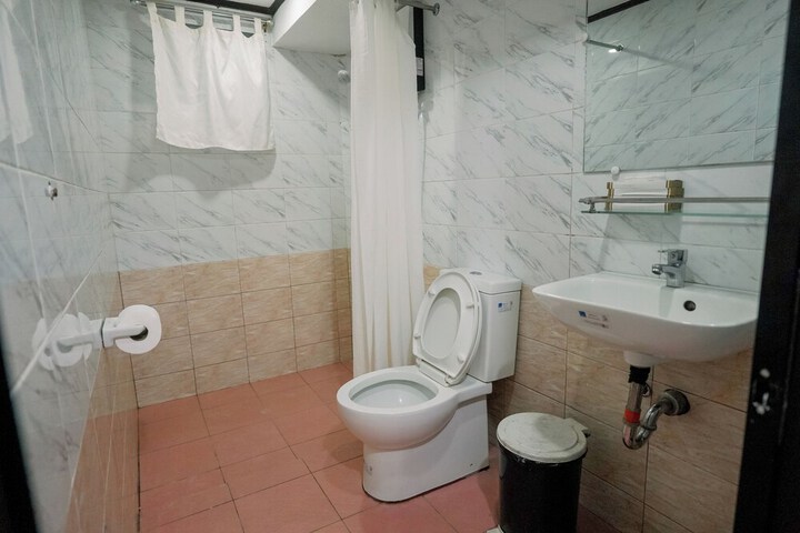 Room 43 of 72